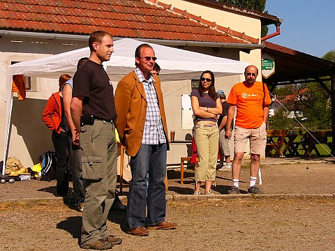 MR trojic ebtn 2007 - zahjen - zleva Dan Kachl, starosta ebtna, Andrea Trnn a Jirka roubek ruba